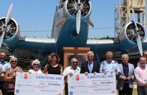 Nota de Prensa | AFADE Alcantarilla y Cáritas Castrense, reciben las veinte mil sonrisas que desde la Base Aérea de Alcantarilla les llega de la última Carrera Popular
