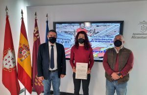 La triatleta Miriam Álvarez recibirá el Premio Fausto Vicent