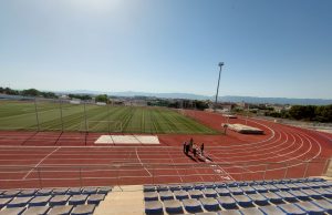 Renovada la pista de atletismo del polideportivo Manuel Ruiz Pérez