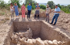 Encontrados muros de época íbera, pavimentos y cerámica en las excavaciones del Cerro Íbero