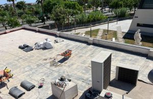 El Ayuntamiento impermeabiliza la azotea de la Agencia de Desarrollo Local