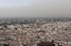 Martes 5. Polvo en el aire de origen africano.