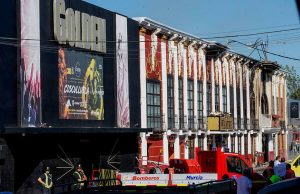 Entre Partido Popular y Partido Socialista, La Fonda y Teatre sin barrer