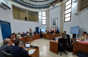 Se aprueban nuevas ordenanzas sobre venta ambulante y plazas de abastos