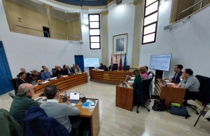 El Pleno acuerda colocar placas conmemorativas en las viviendas donde nacieron o vivieron personas ilustres